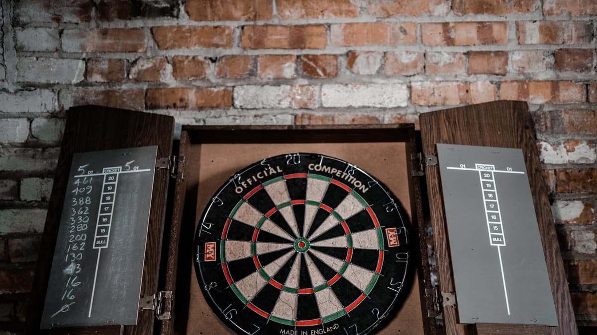 Abergavenny darts top the league early on